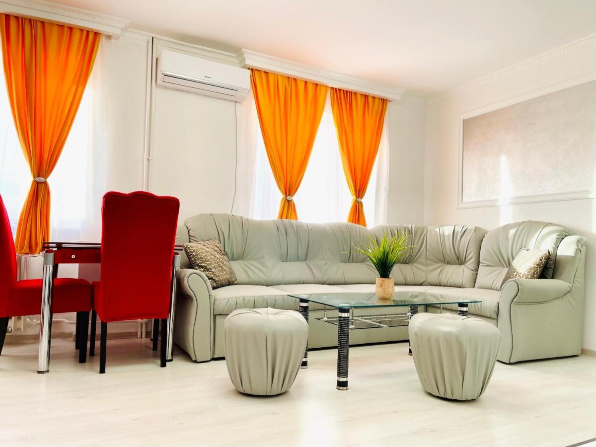 Apartament Premium Isabella อาราด ภายนอก รูปภาพ
