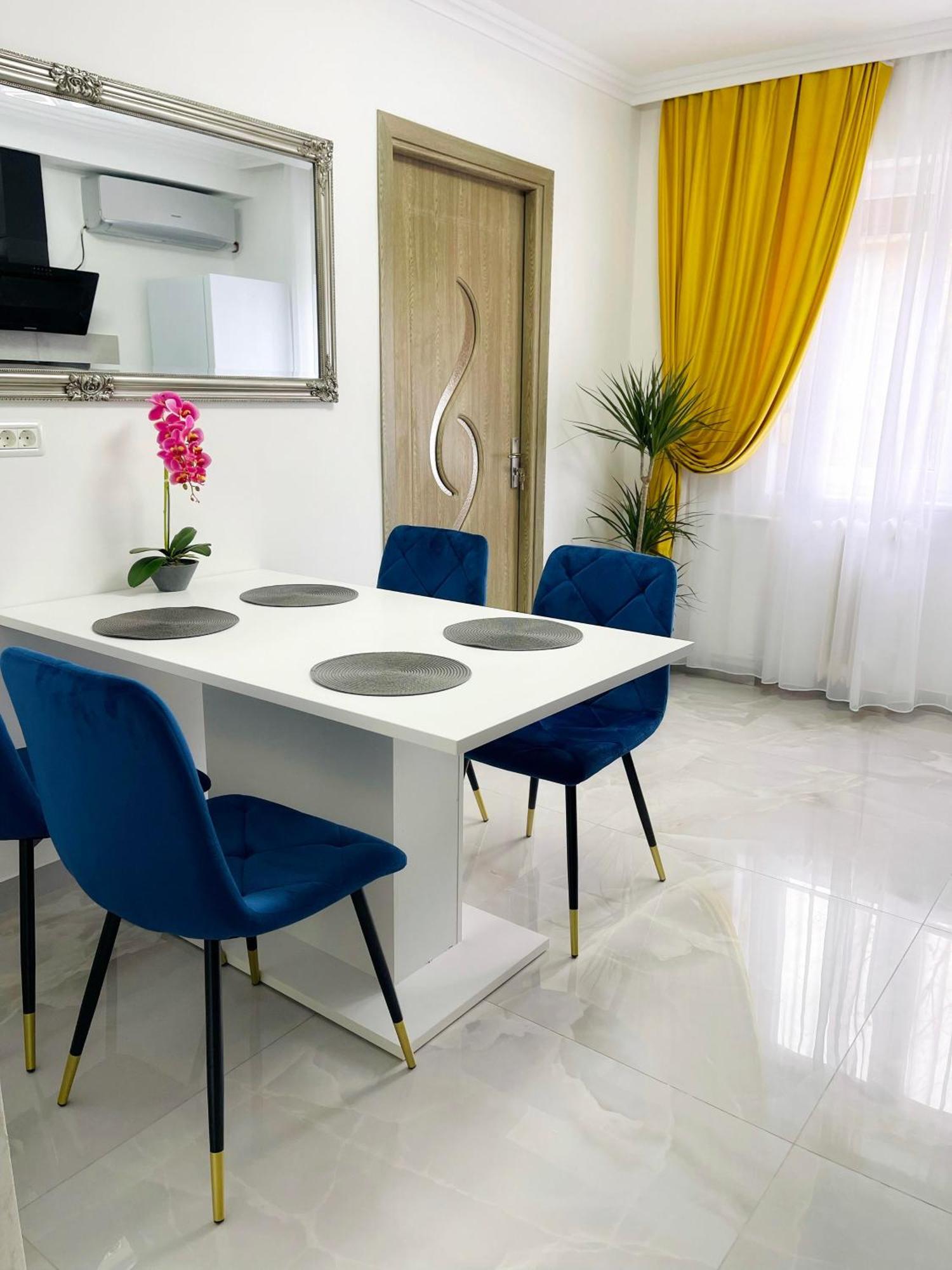 Apartament Premium Isabella อาราด ภายนอก รูปภาพ